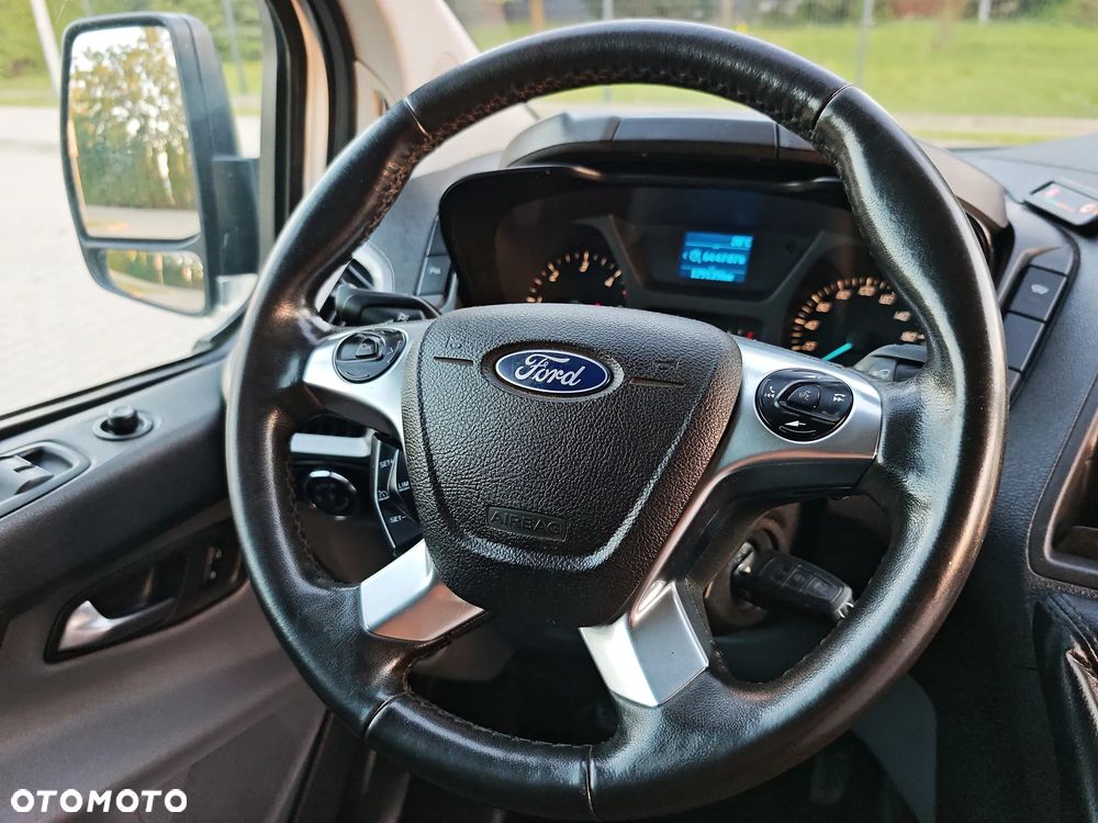 Ford TRANSIT CUSTOM - 33