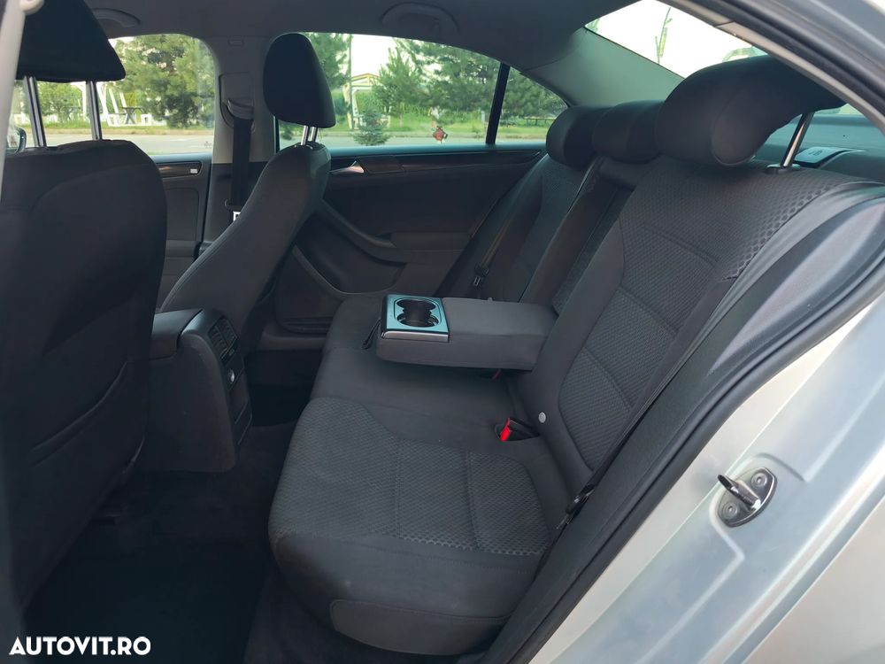 Volkswagen Passat CC - 9