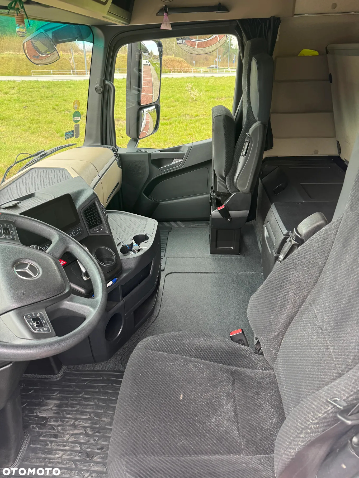 Mercedes-Benz Actros L - 11