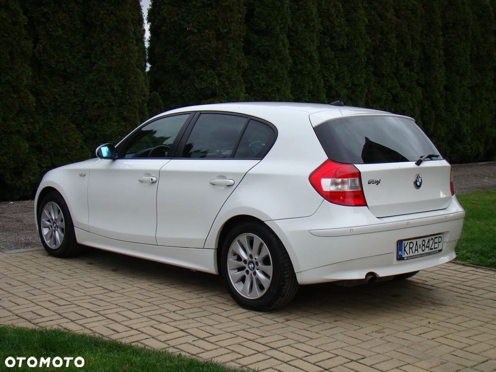 BMW Seria 1 118i - 12