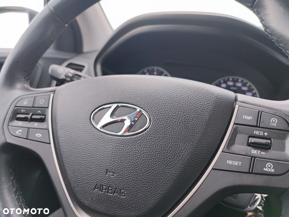 Hyundai i20 1.0 T-GDI - 11
