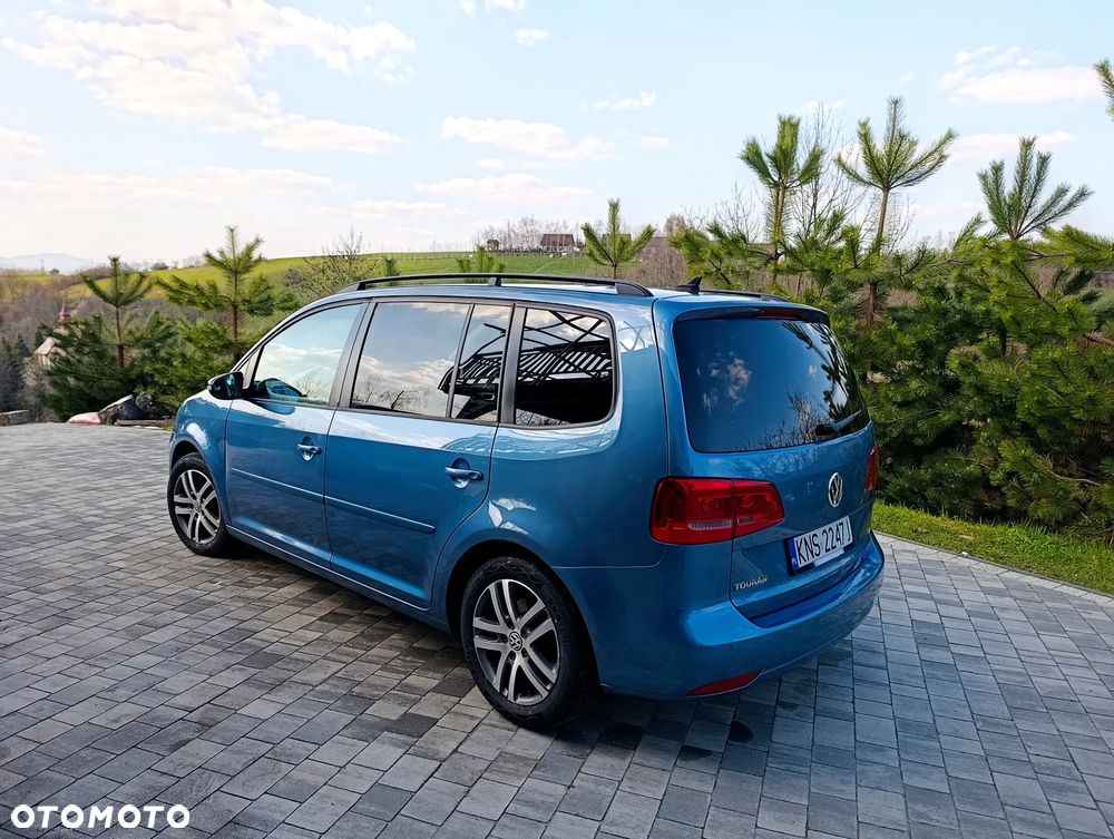 Volkswagen Touran 1.6 TDI DPF BlueMot Comfortline - 4