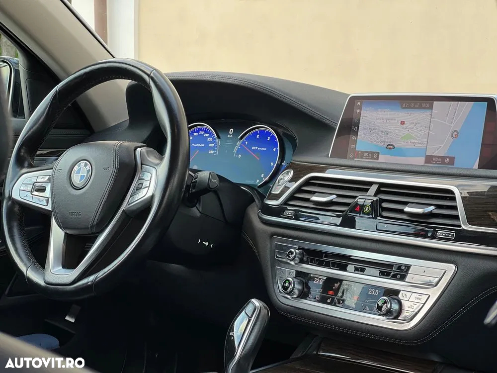BMW Seria 7 730d - 15