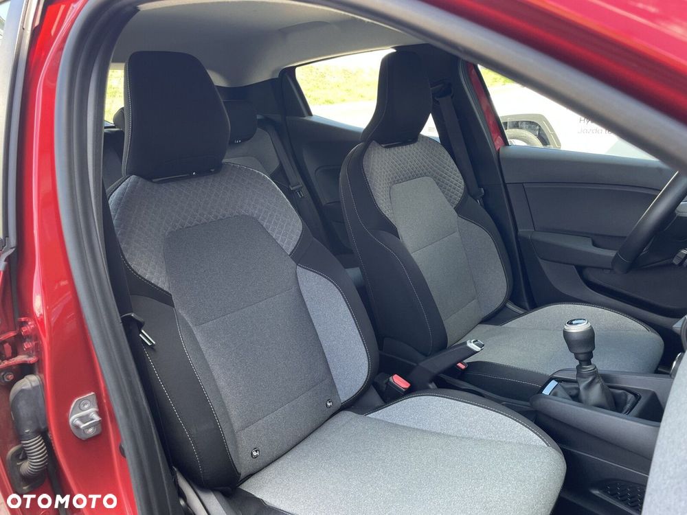 Renault Clio 1.0 TCe Evolution - 26