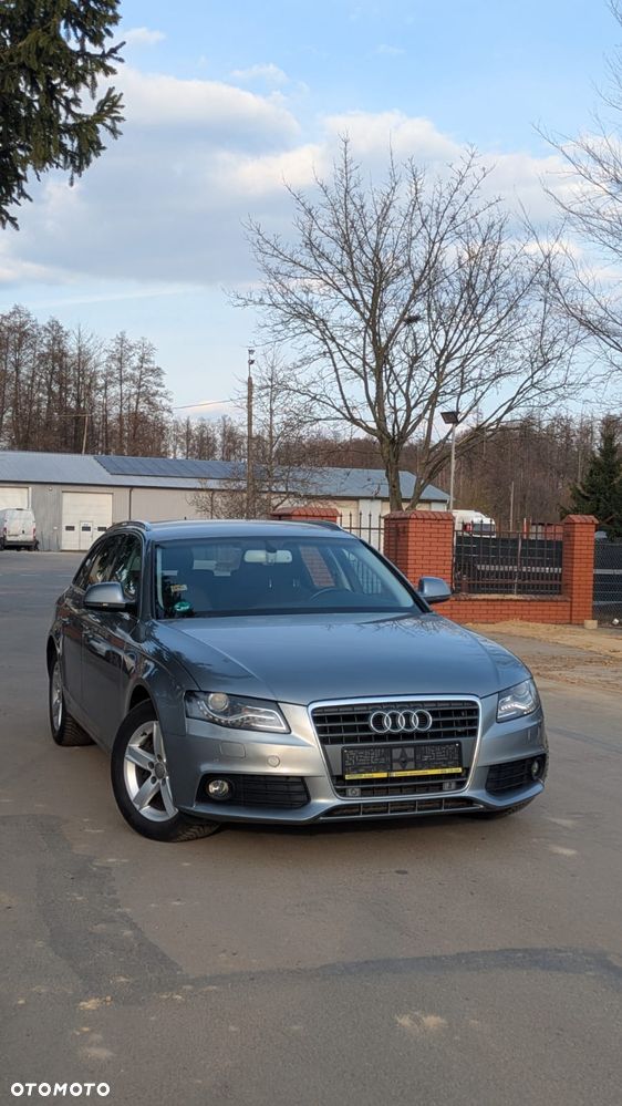 Audi A4 Avant 2.0 TDI DPF Ambiente - 4