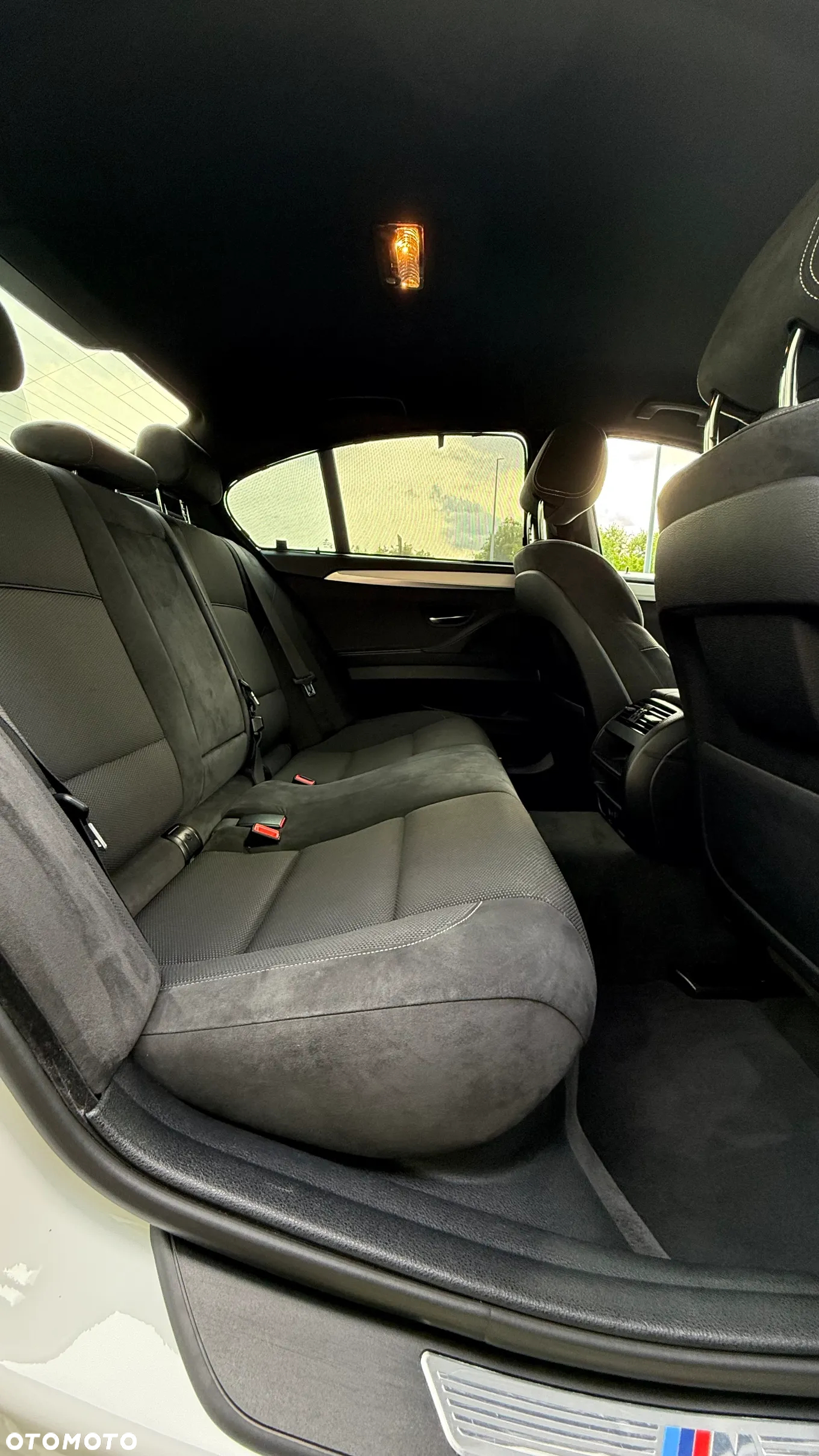 BMW Seria 5 528i xDrive - 17