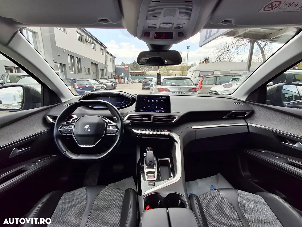 Peugeot 3008 1.2 PureTech S&S EAT8 Allure - 7
