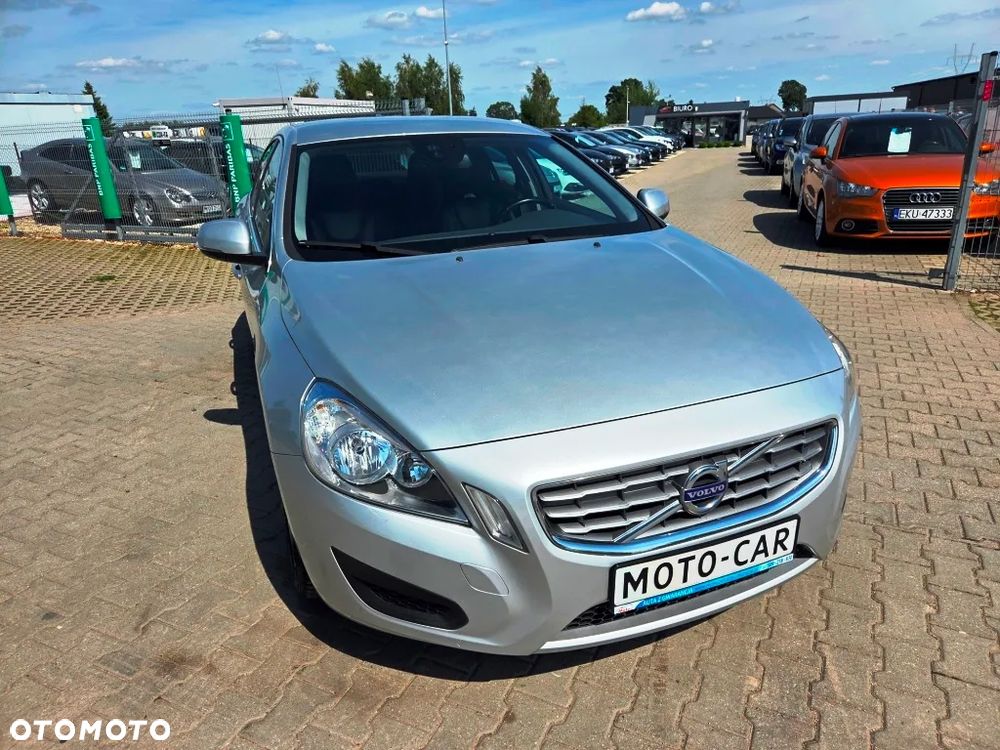 Volvo S60 DRIVe Momentum - 21
