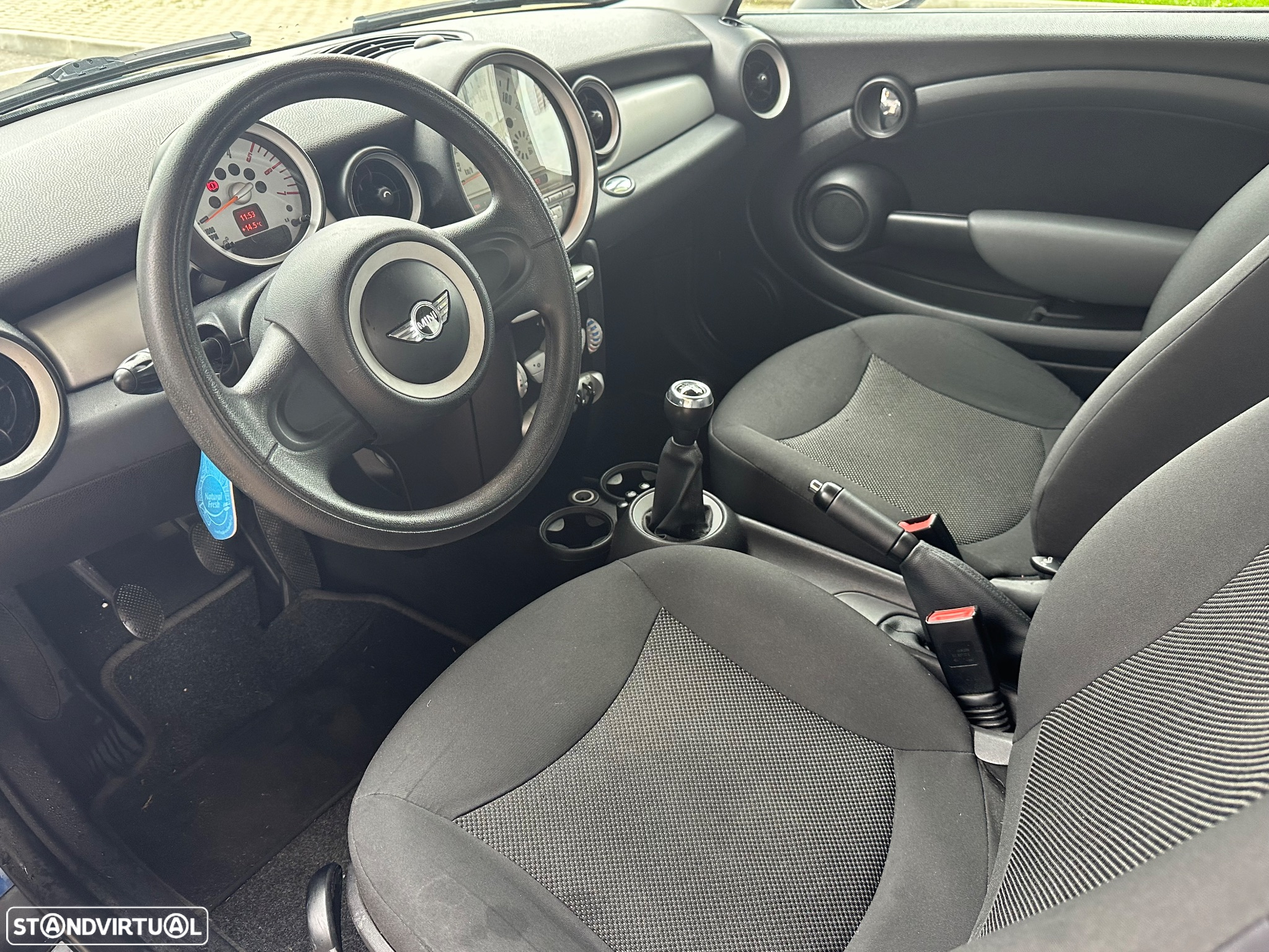 MINI 3 Portas Cooper D - 5