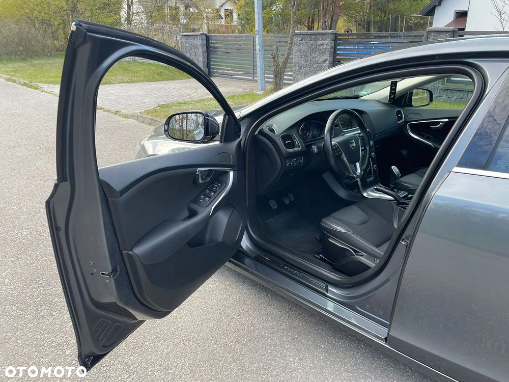 Volvo V40 D2 Summum - 10