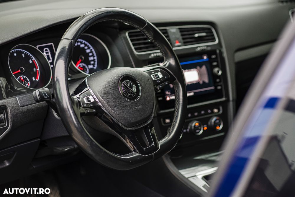 Volkswagen Golf 1.0 TSI Trendline - 19