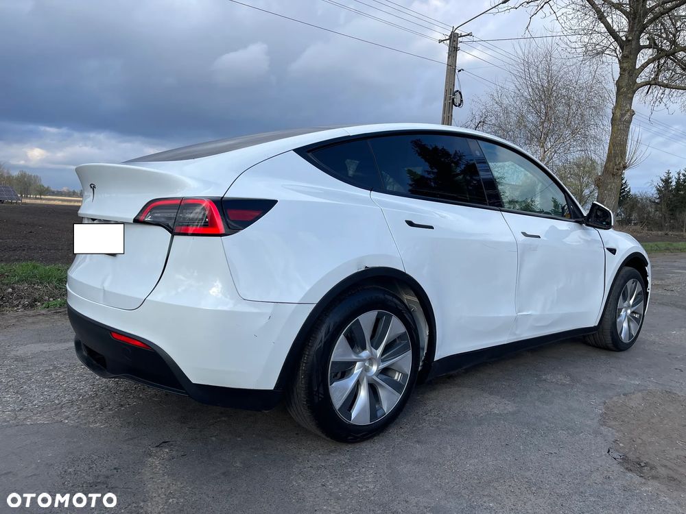 Tesla Model Y Standard - 7
