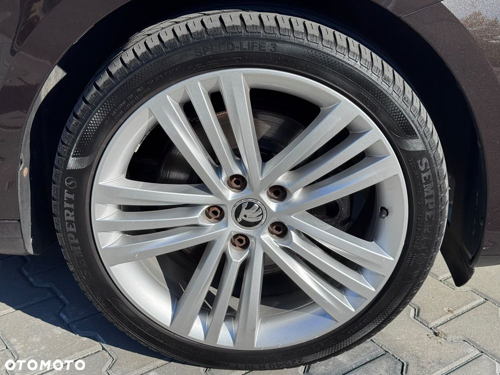 Skoda Superb 2.0 TDI 4x4 Platinum DSG - 20