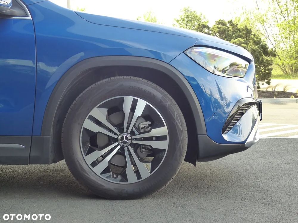 Mercedes-Benz GLA 200 d Progressive 8G-DCT - 9