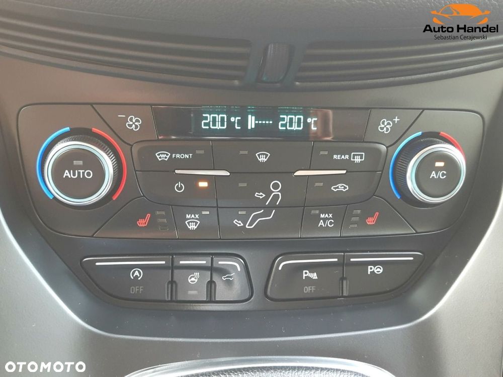 Ford Kuga 1.5 EcoBoost 2x4 Titanium - 38