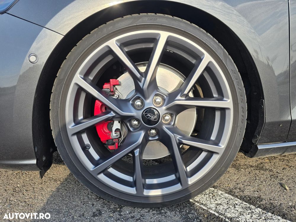 Ford Focus 2.3 Ecoboost ST X - 12