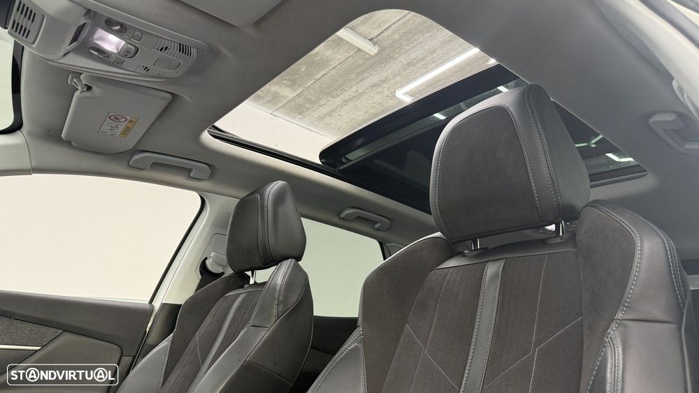 Peugeot 3008 1.2 PureTech Allure Grip Control EAT6 - 24