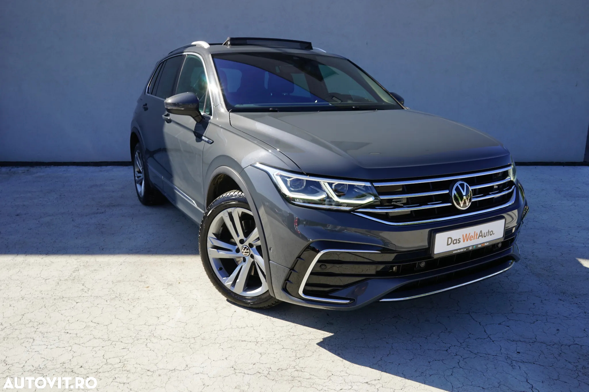 Volkswagen Tiguan - 8