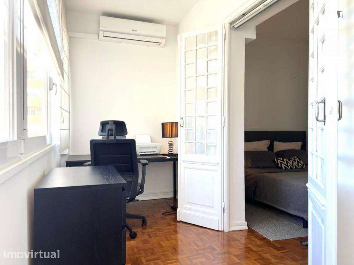 Apartamento com 1 quartos - localizado em Olaias Lisbon - Grande imagem: 5/16