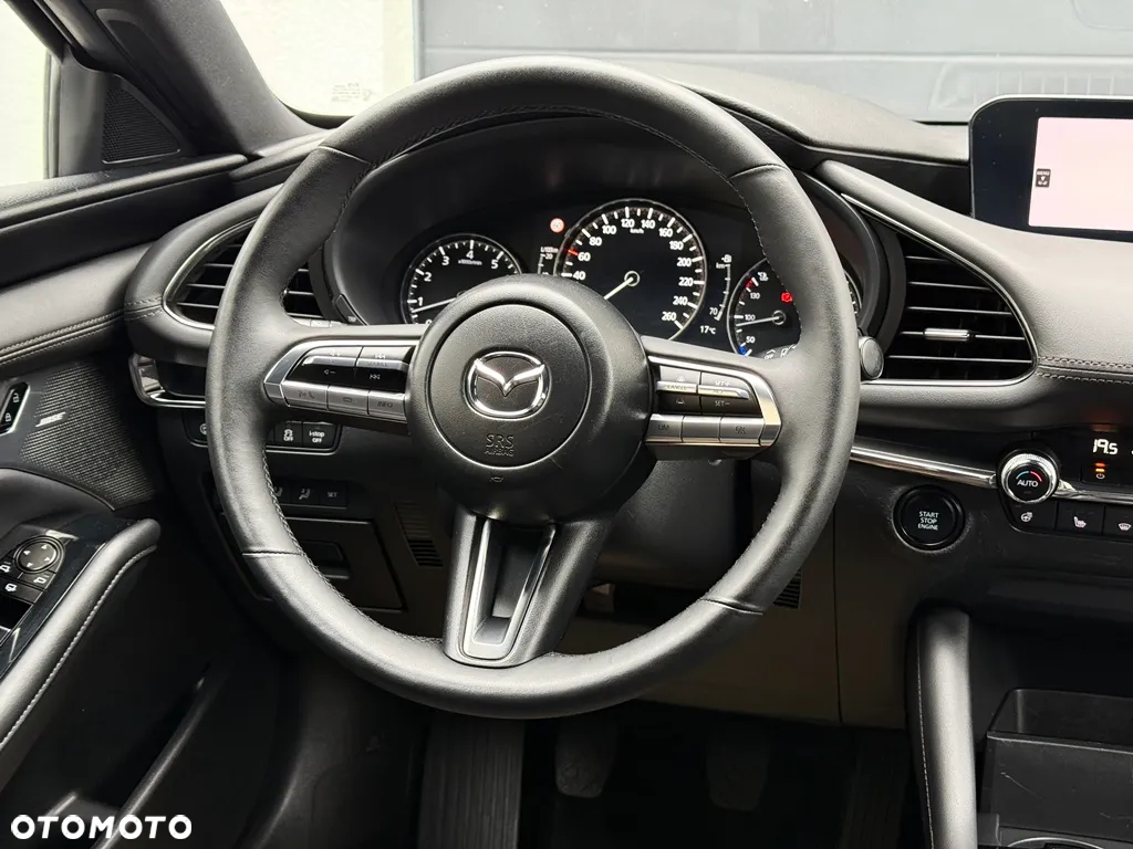 Mazda 3 SKYACTIV-X 2.0 M-Hybrid SELECTION - 36