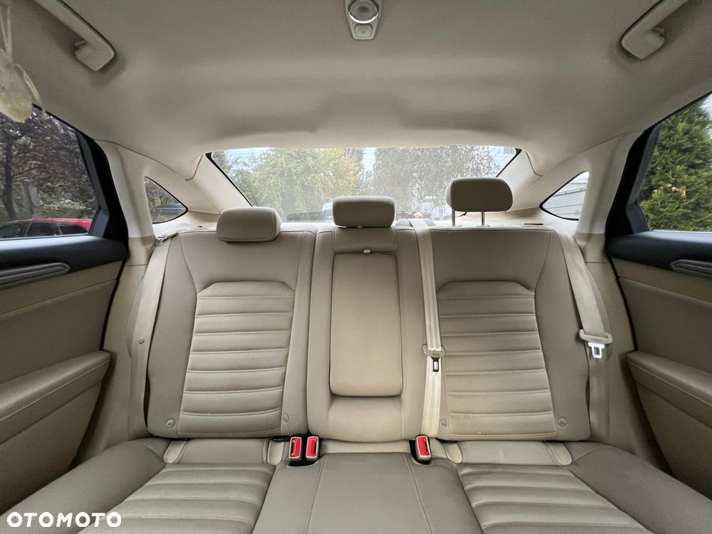 Ford Mondeo - 27