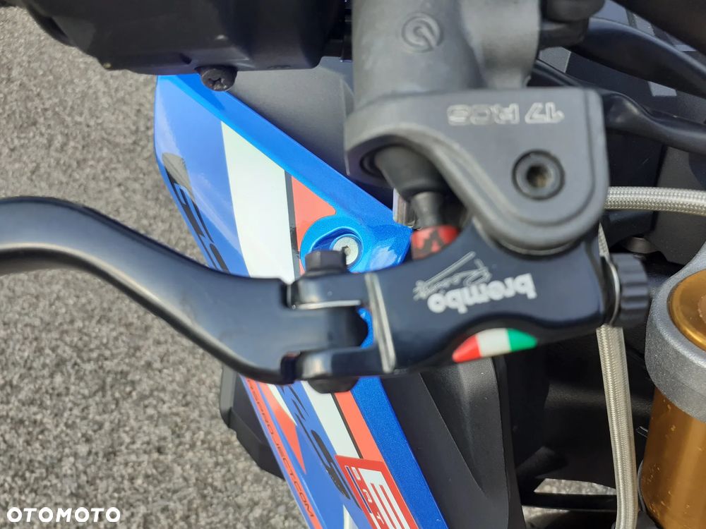 Suzuki GSX 1000 - 19