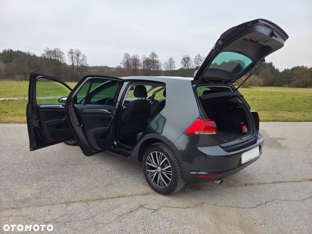 Volkswagen Golf 1.2 TSI BlueMotion Technology Allstar - 24