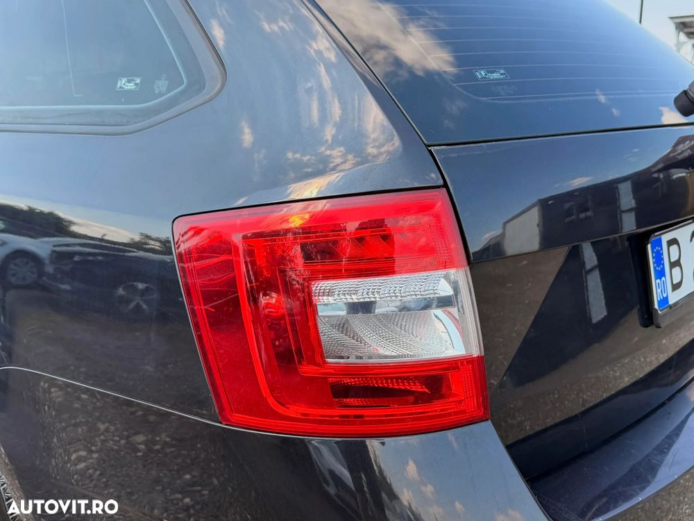 Skoda Octavia 1.6 TDI DSG Ambition - 35