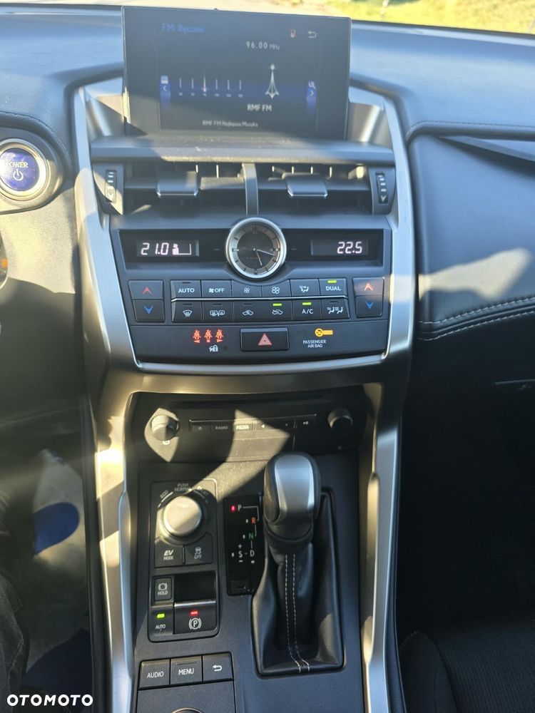 Lexus NX - 23