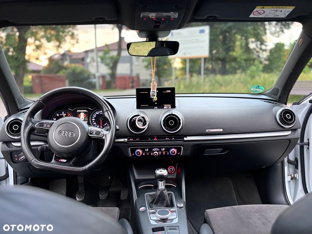 Audi A3 Sportback - 13