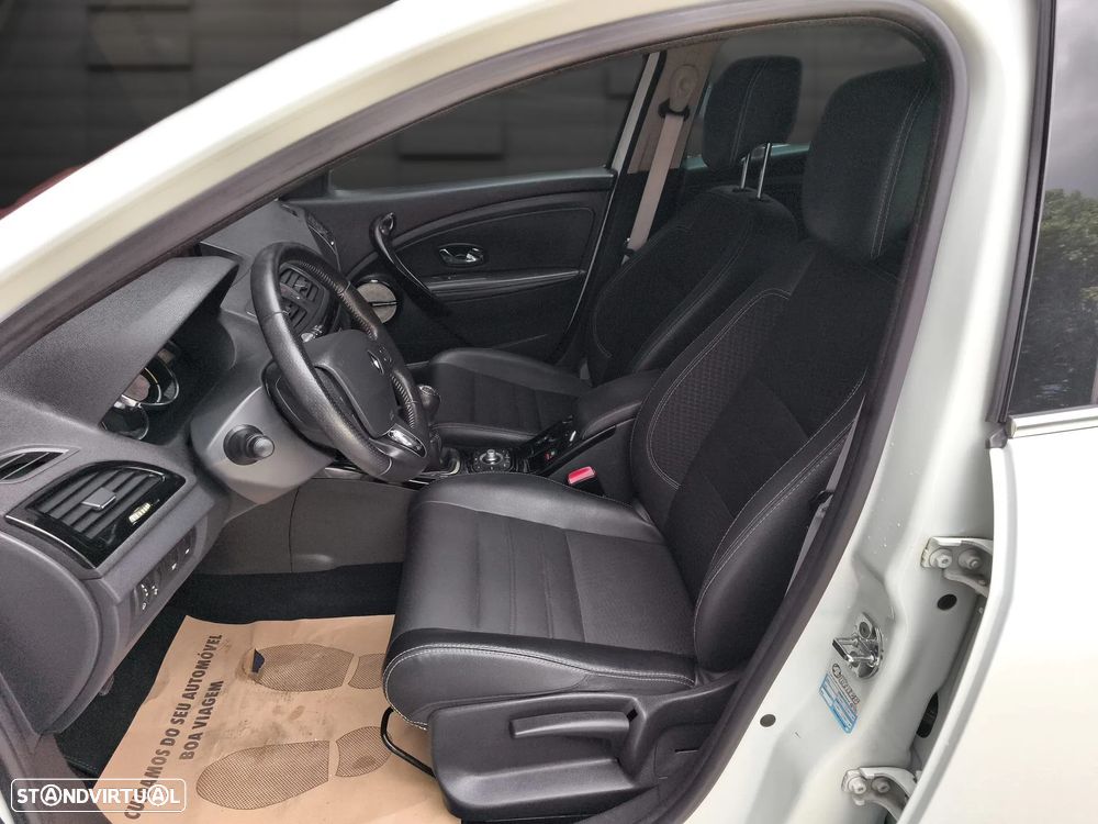 Renault Mégane Sport Tourer 1.5 dCi Bose Edition SS - 9