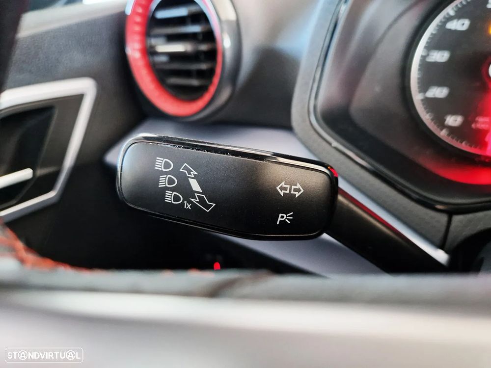 SEAT Arona 1.0 TSI FR - 23