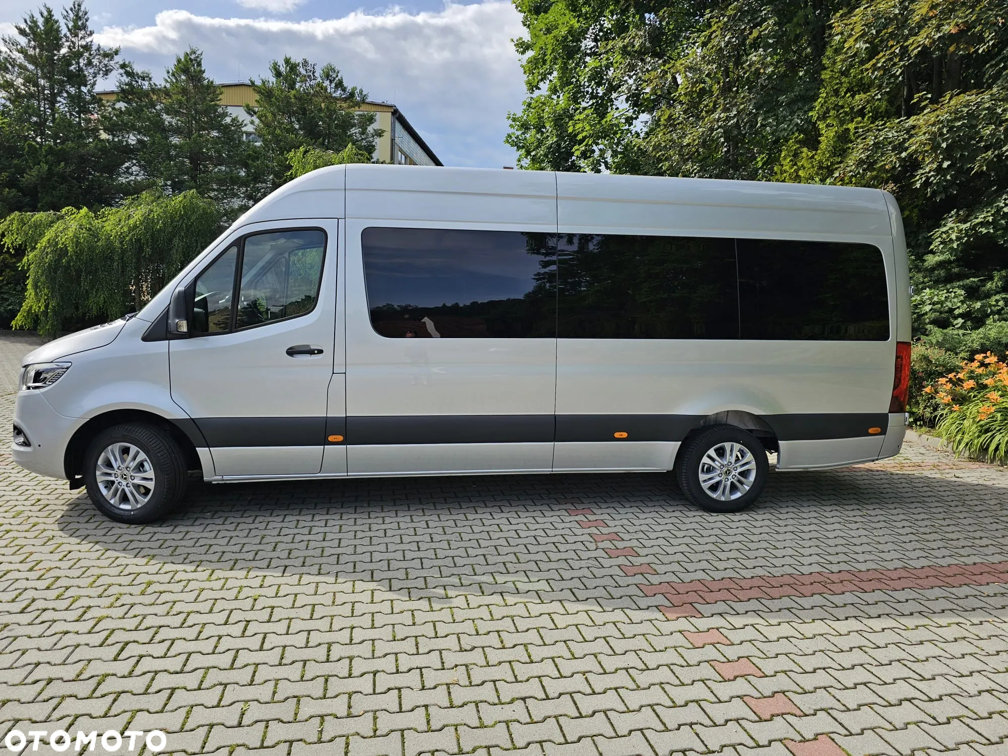 Mercedes-Benz Sprinter - 4