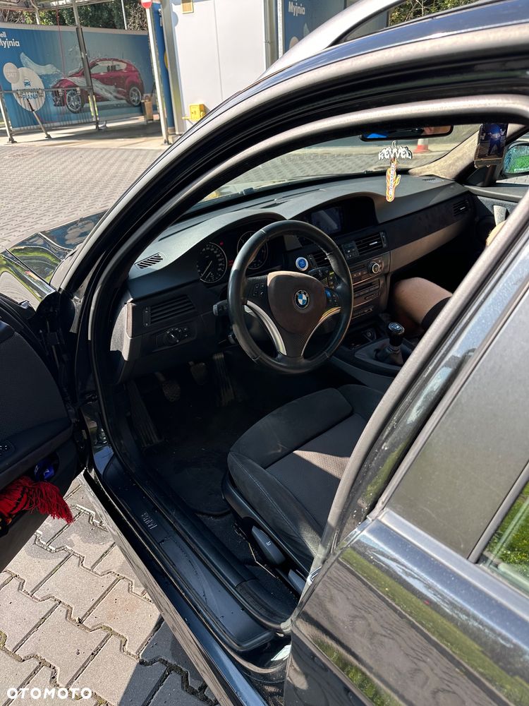 BMW Seria 3 320d - 4
