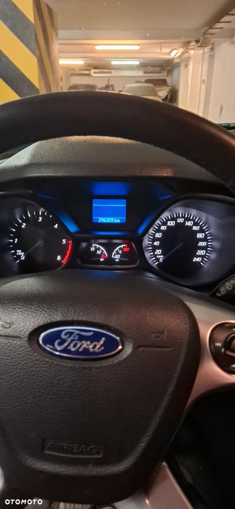 Ford Tourneo Connect - 27