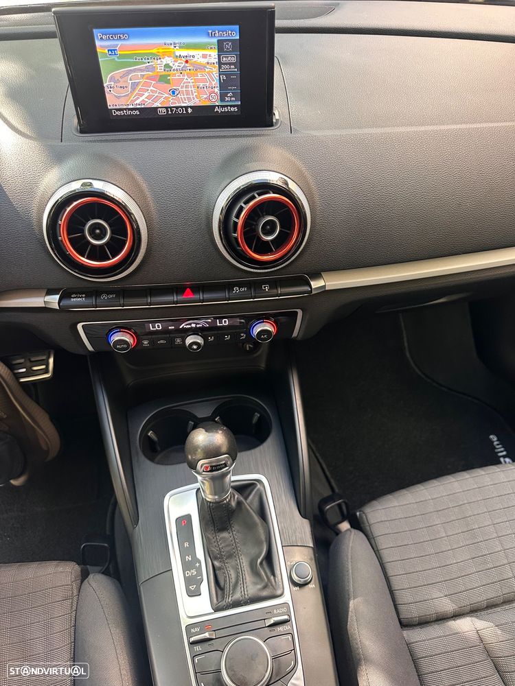 Audi A3 Sportback 1.6 TDI S tronic sport - 11