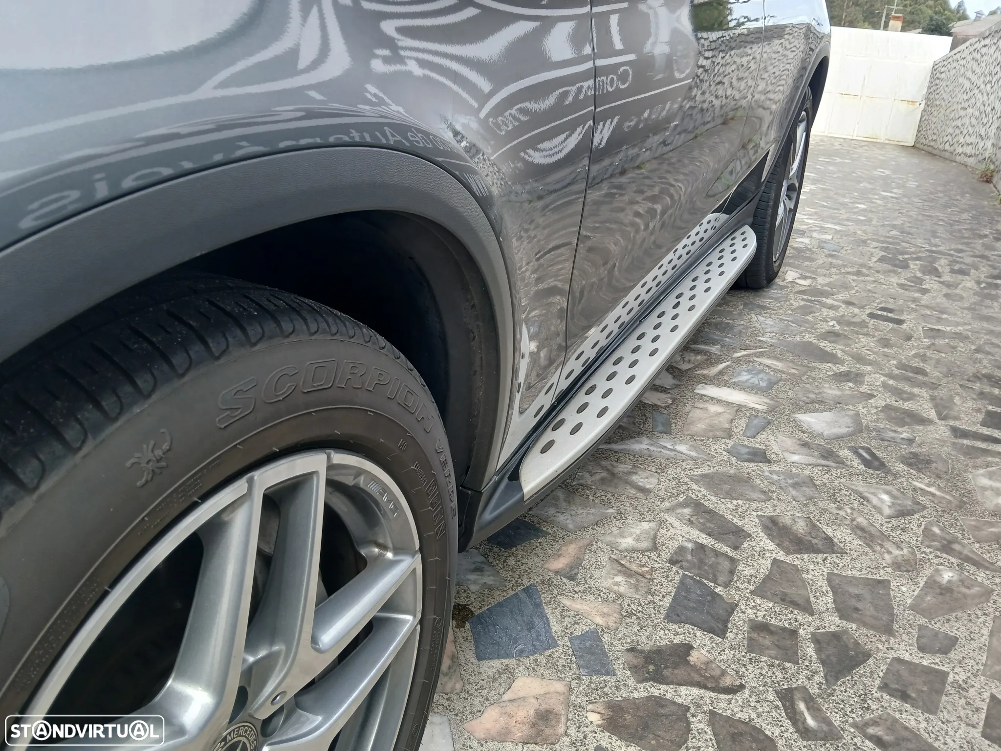 Mercedes-Benz GLC 250 d 4Matic 9G-TRONIC AMG Line - 11