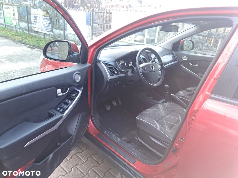 SsangYong/KGM Korando 2.0 D Crystal 2WD - 11