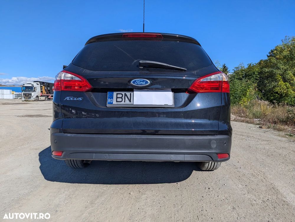 Ford Focus 1.6 TDCI DPF Titanium - 8