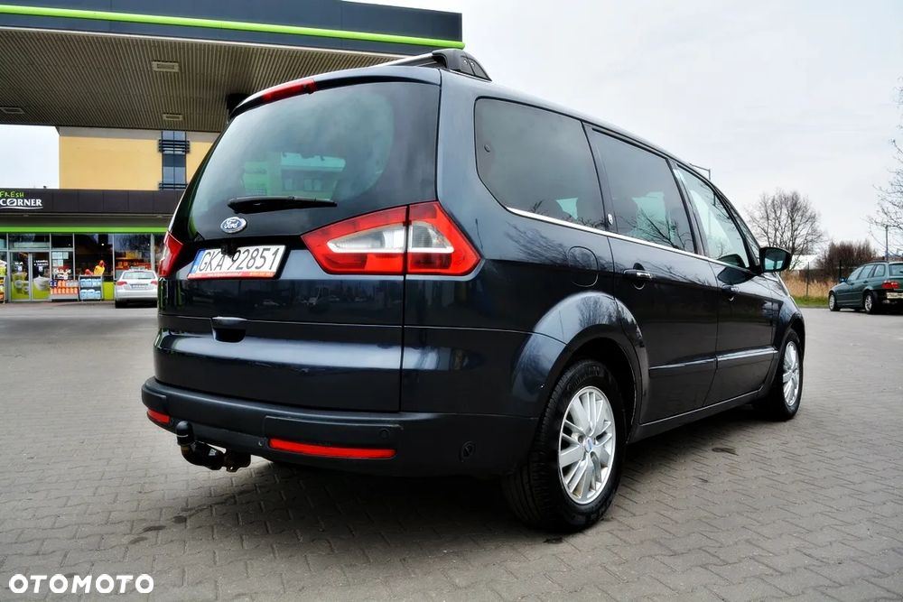 Ford Galaxy 2.0 Ghia - 4