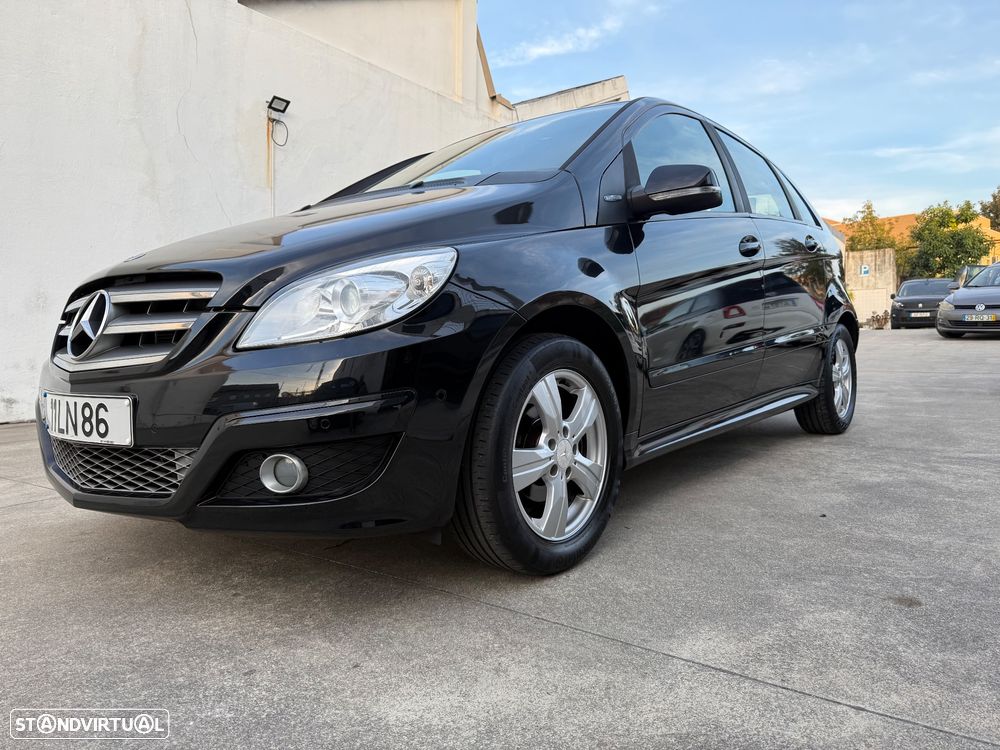 Mercedes-Benz A 160 Elegance BlueEfficiency - 2