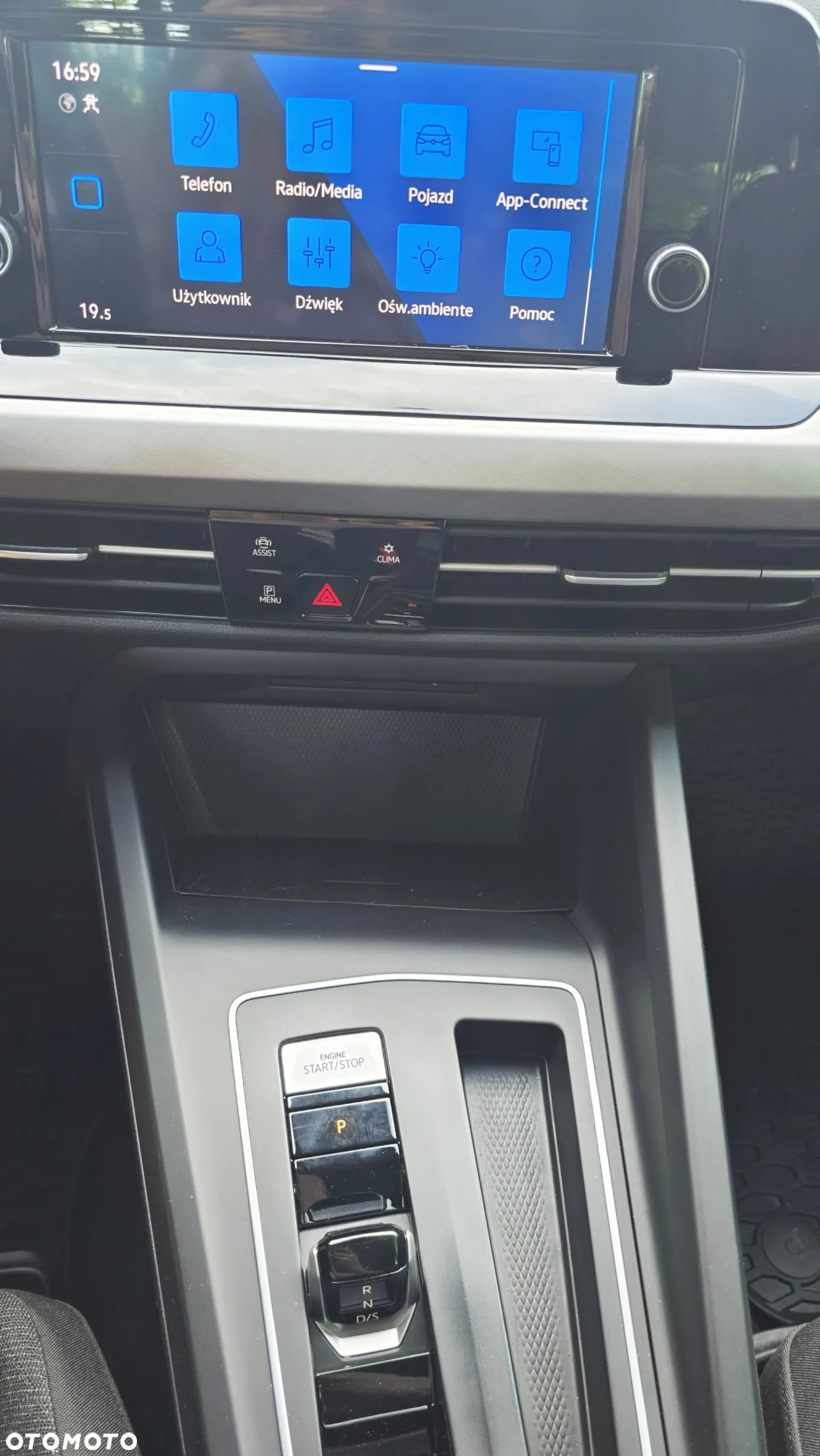 Volkswagen Golf - 14