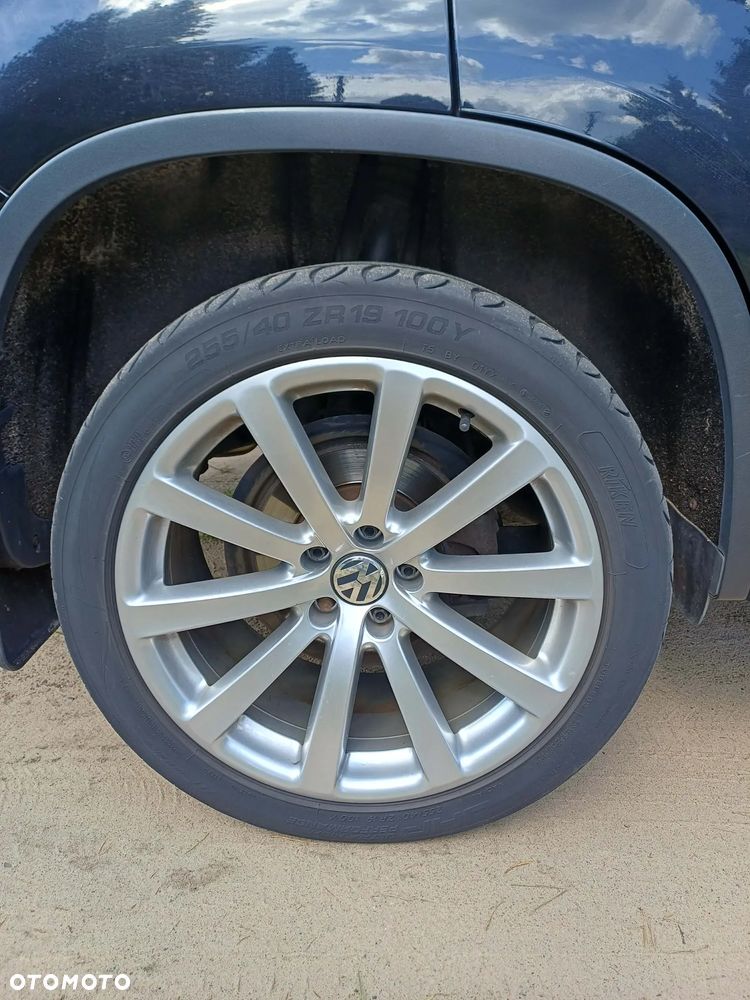 Volkswagen Tiguan - 4