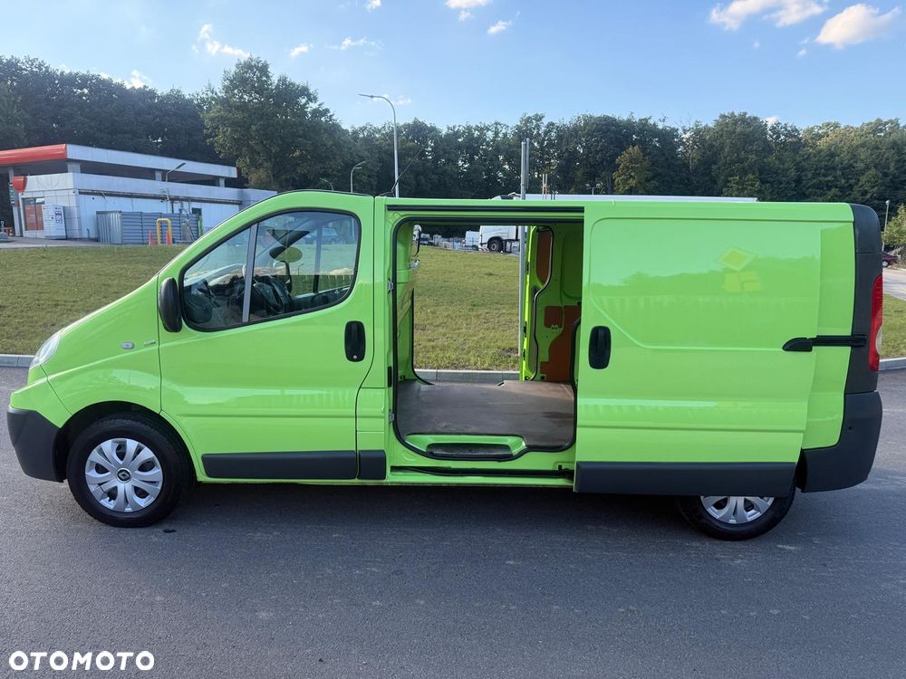 Renault Trafic - 16