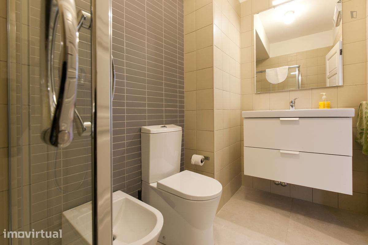 Quarto - localizado em Cedofeita Porto - Grande imagem: 2/31