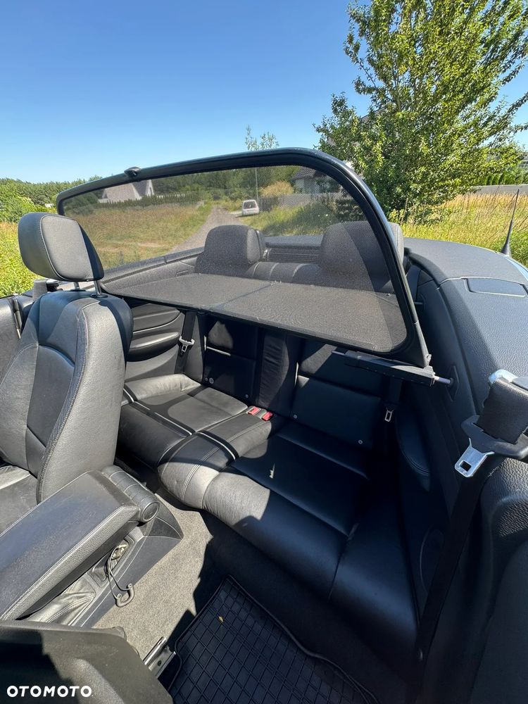 BMW Seria 1 120i - 13