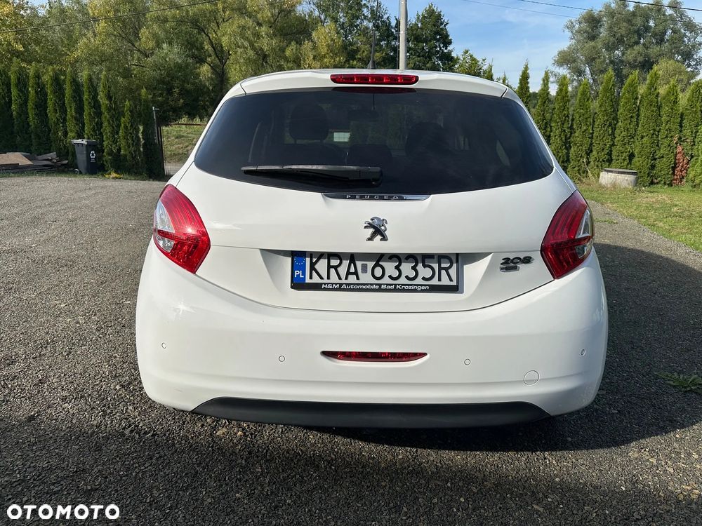 Peugeot 208 - 5