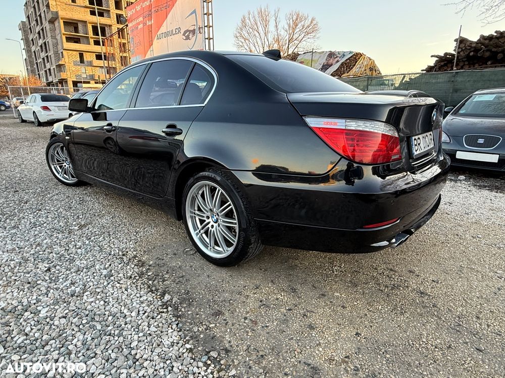 BMW Seria 5 530d Sport-Aut. - 11