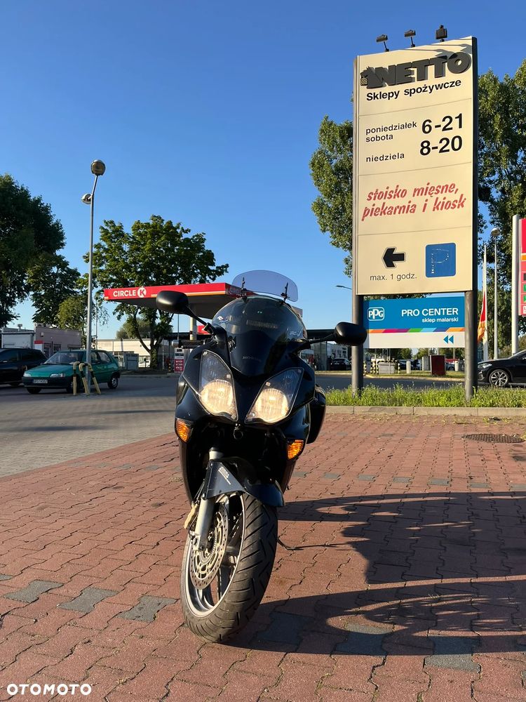 Honda VFR - 11