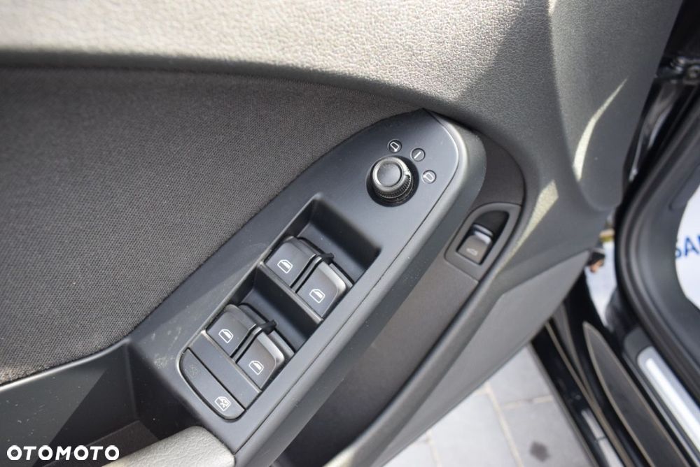 Audi A4 Limousine - 18